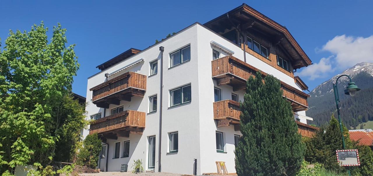 Schaefflers Ferienwohnungen Lermoos Exterior foto